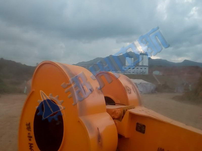中航?jīng)_擊式壓路機(jī)駐海南?？谵k事處